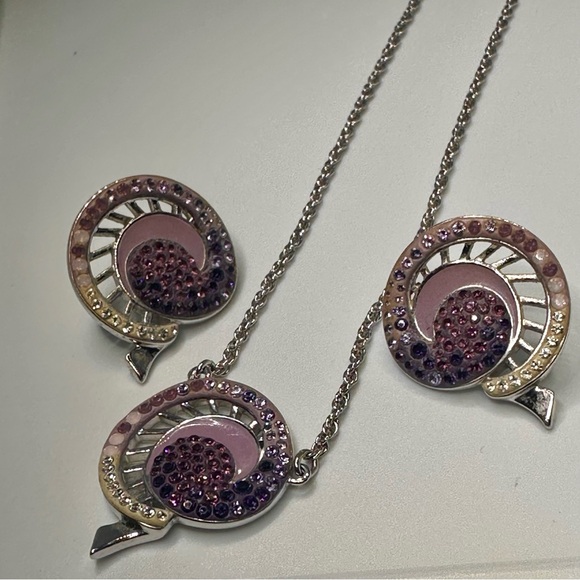 Vintage Swarovski Crystal Swirl Necklace & Earrings Set Purple Pink Silver Tone - Picture 2 of 9